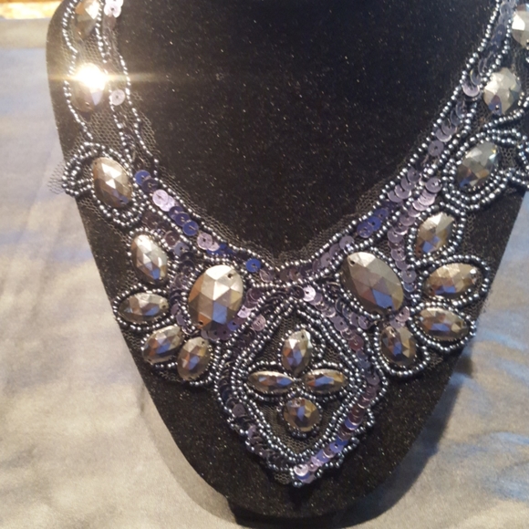 Lace Sequenced  Bib Necklace Set, EUC - Picture 2 of 6